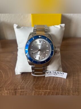 Invicta Diver Men’s Watch | 42mm | Gold, Steel |